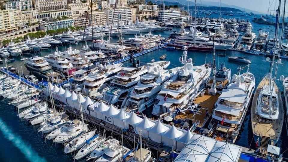 Plein Coeur De Monaco, A 300 Metres A Pied Du Port De Monaco, 4 Pieces Dans Des Escaliers Vue Mer Exceptionnelle Екстериор снимка